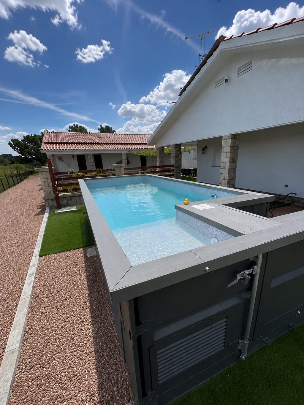 Piscina contenedor 20 Pies