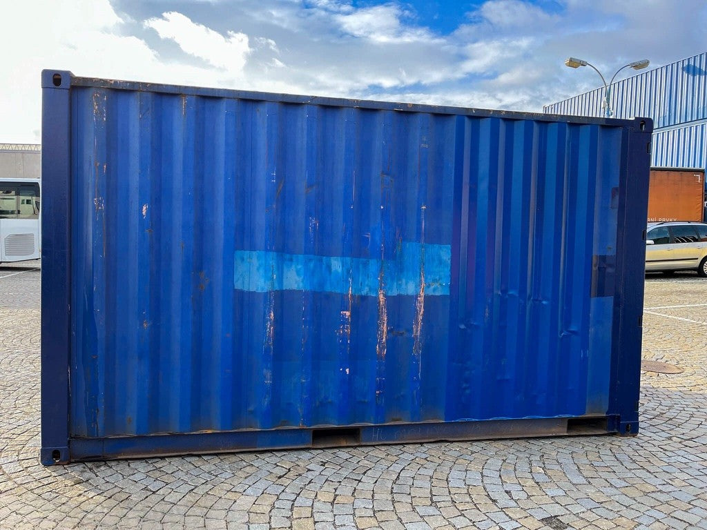 Contenedor marítimo de 15 pies (4,5 metros) HZKU 822 417-9