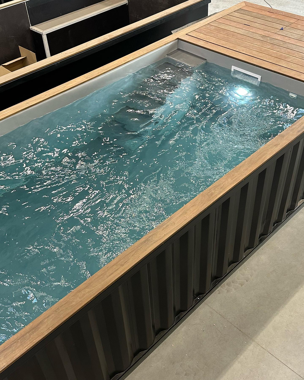 Piscina moderna