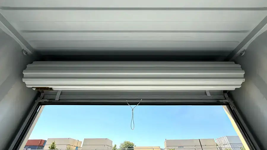 Contenedor de almacenamiento nuevo High Cube de 10 pies con puerta enrollable