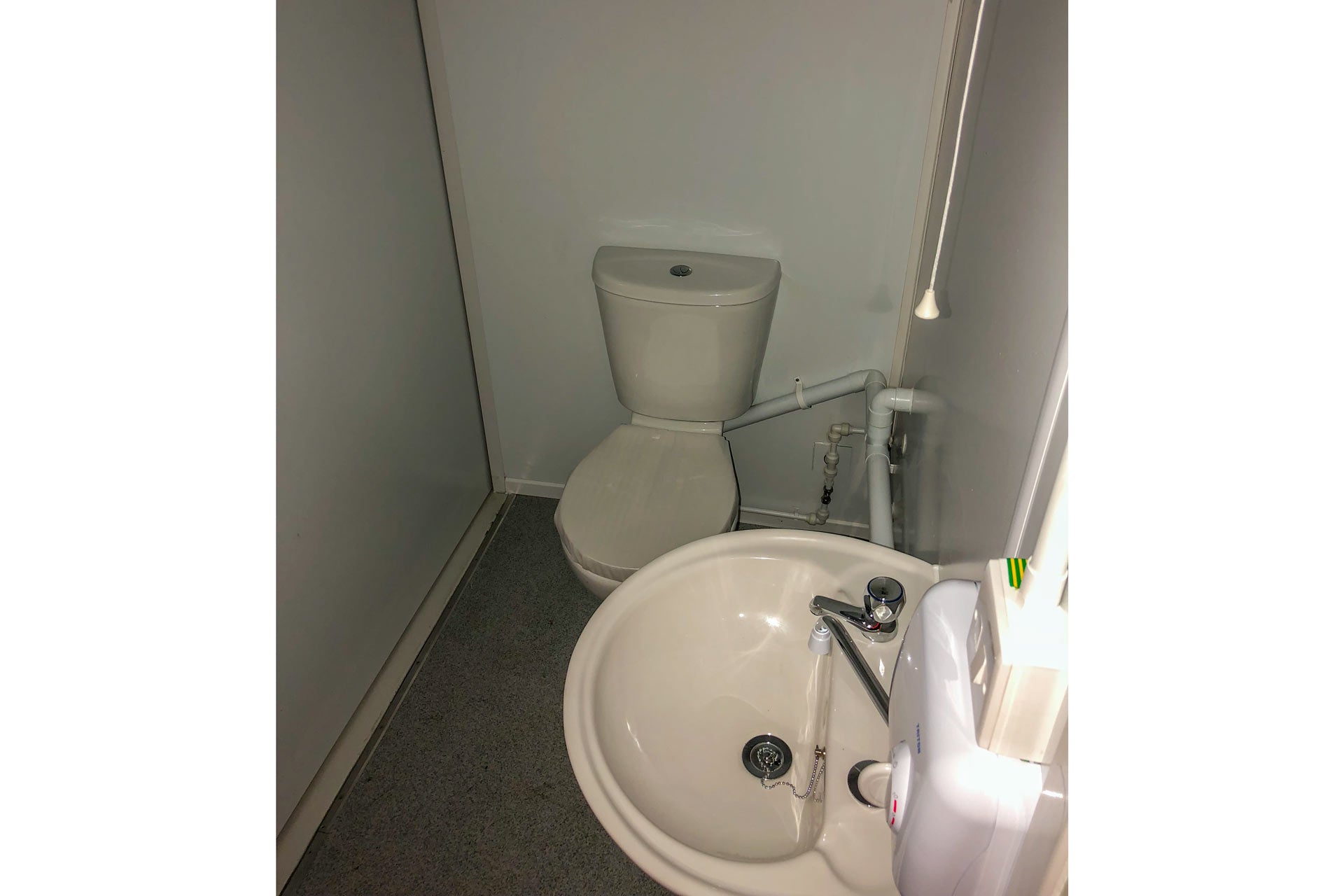 Contenedor Oficina 6×2,42 Mts -15M2 ( Ref:20123 )