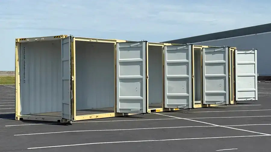 Contenedor marítimo nuevo High Cube de 40 pies con 4 puertas y apertura lateral.
